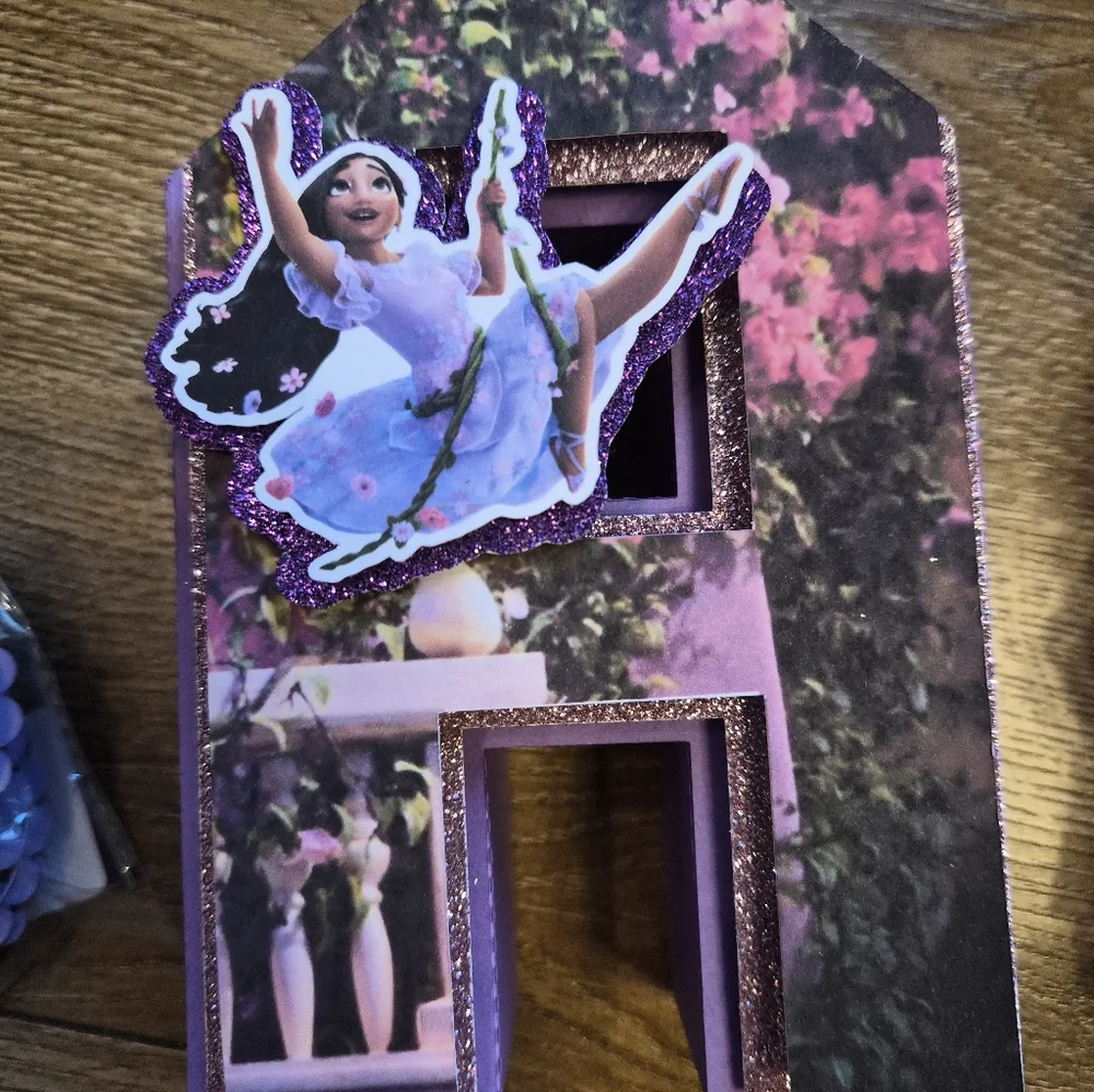 Encanto Isabela Party Decorations Letter Boxes Table Centerpieces & Cupcake Pick